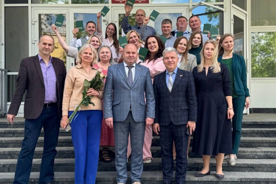 Вручение дипломов выпускникам ФПК и ПК по специальности «Охрана труда в отраслях непроизводственной сферы»