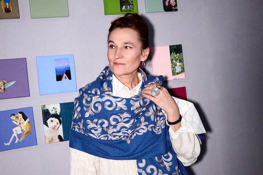 Дизайнер из Витебска представила коллекцию мужской одежды «Цвет любви» на подиуме в Китае