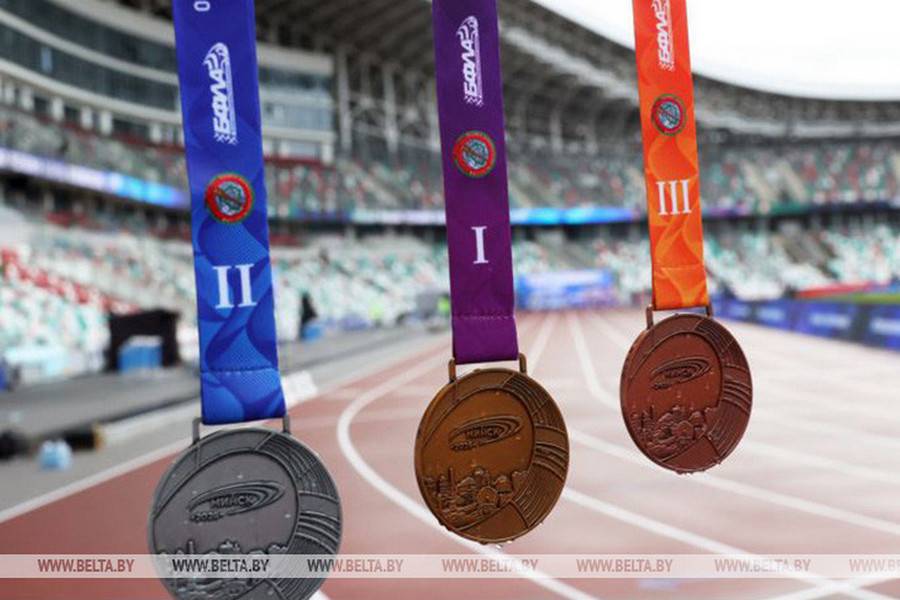 Более двадцати комплектов медалей разыграны в финальный день ЧБ по легкой атлетике
