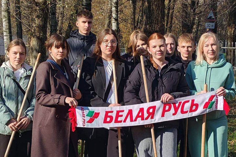 Созидательный труд - любимому вузу